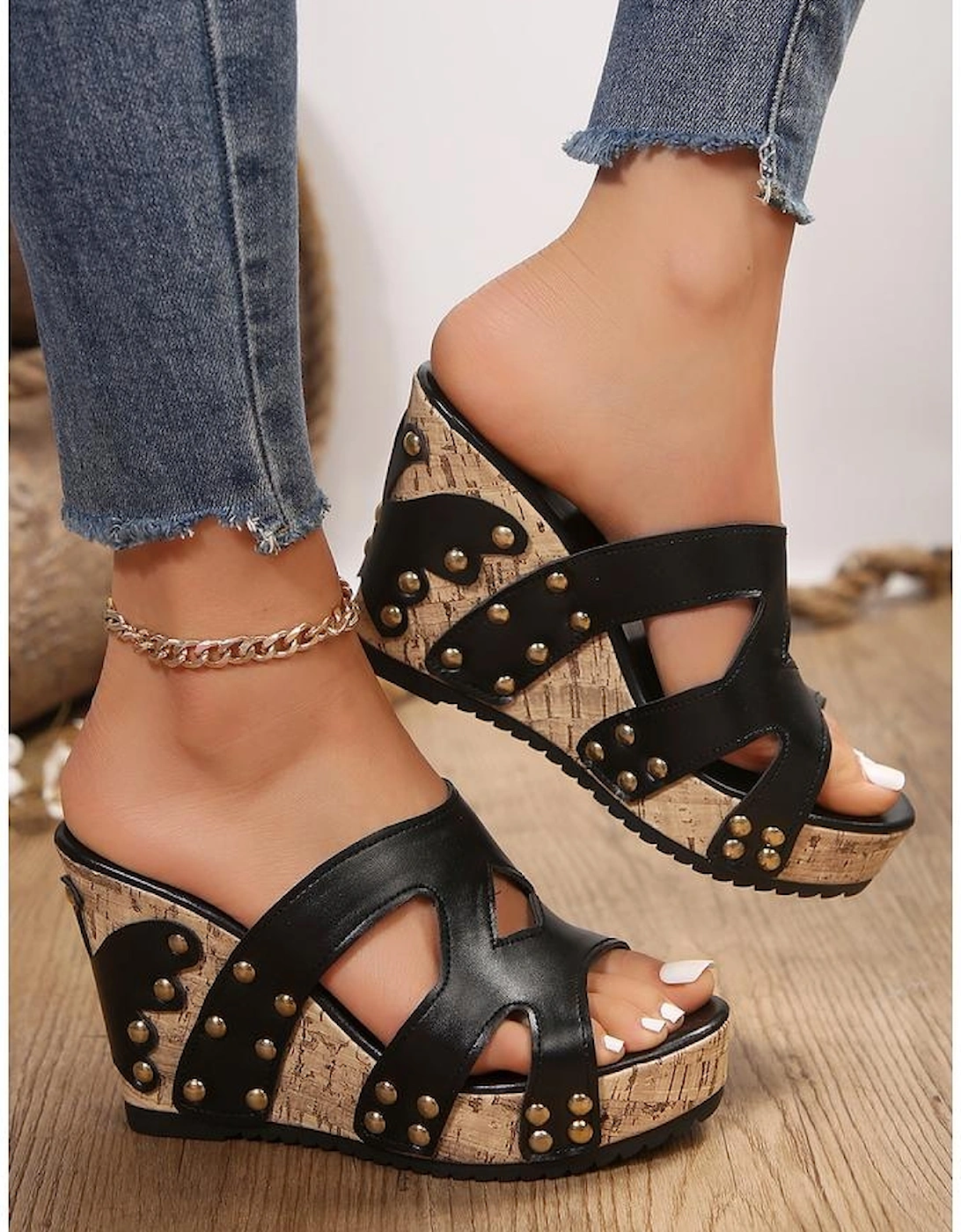 Black Hollowed PU Leather Rivet Wedge Slippers