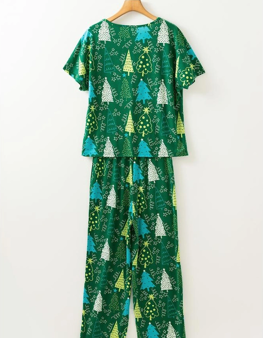 Green Christmas Tree Print V Neck Tee and Pants Lounge Set