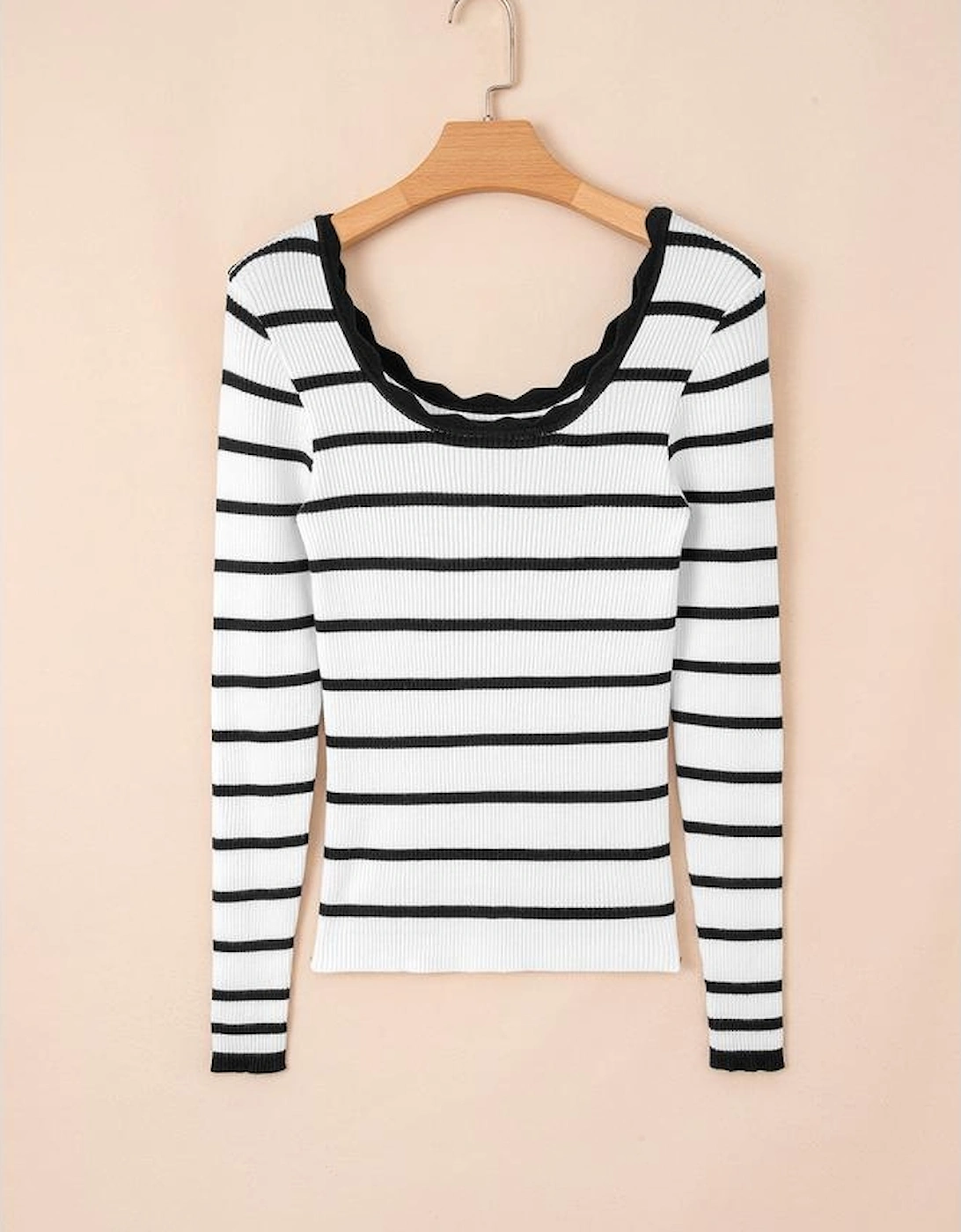 Black white Scalloped Trim U Neck Striped Ribbed Slim Sweater