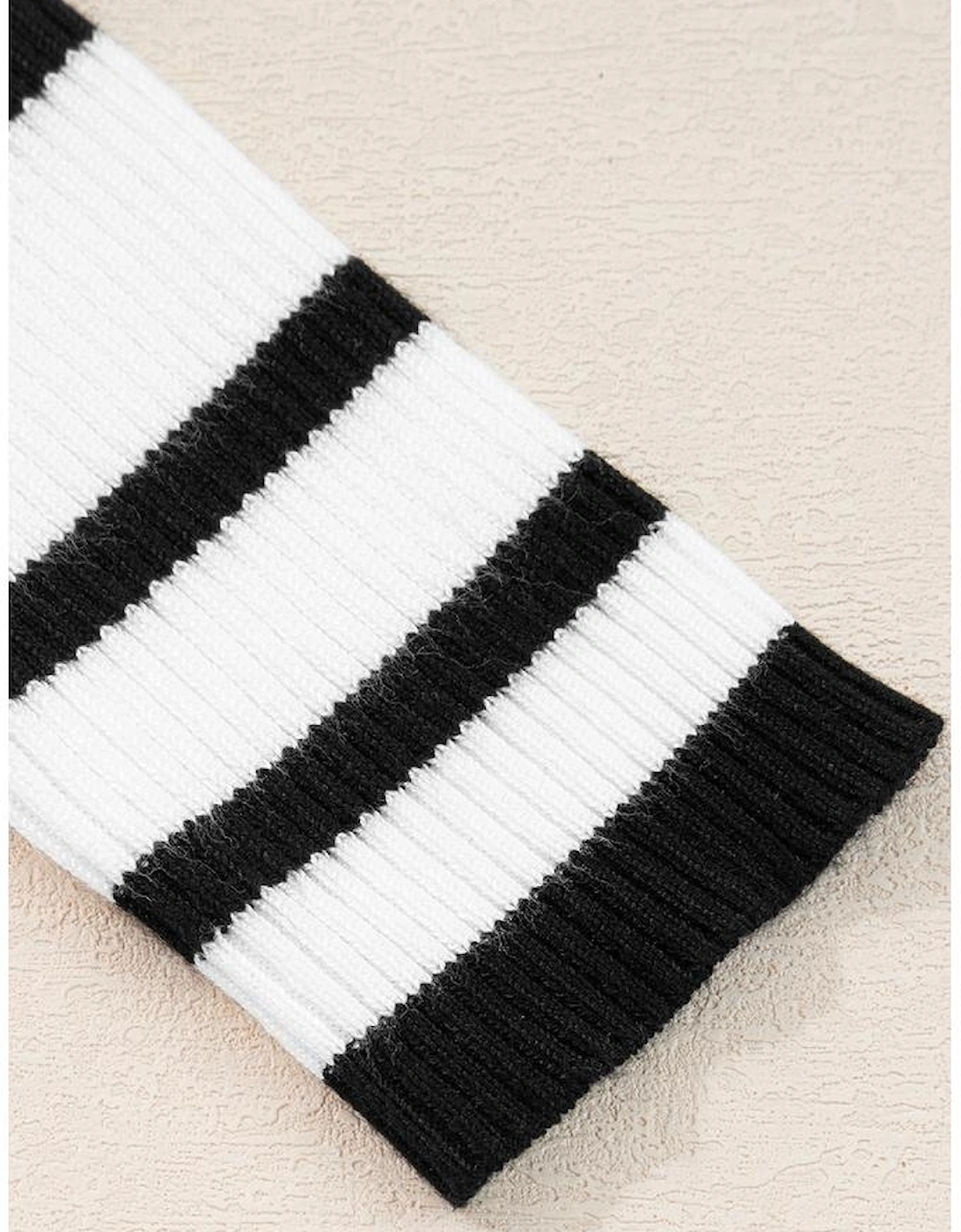 Black white Scalloped Trim U Neck Striped Ribbed Slim Sweater