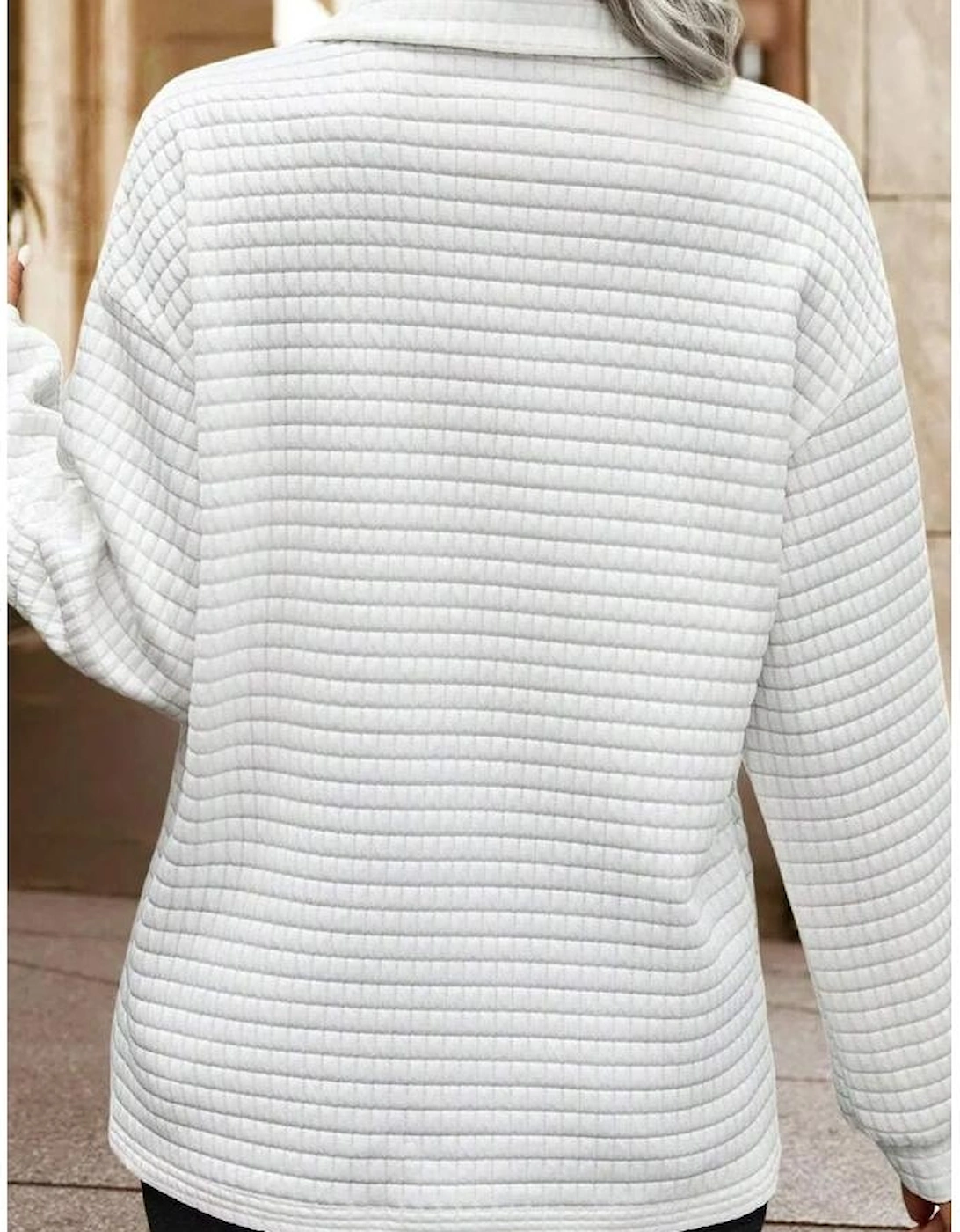 White Quilted Texture Sporty Collared Long Sleeve Top