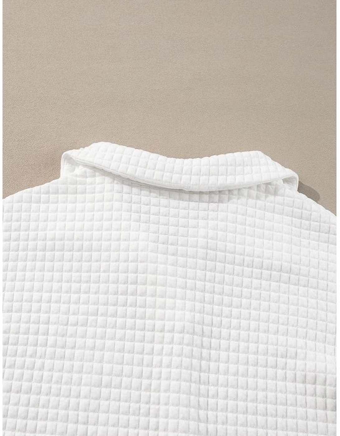 White Quilted Texture Sporty Collared Long Sleeve Top