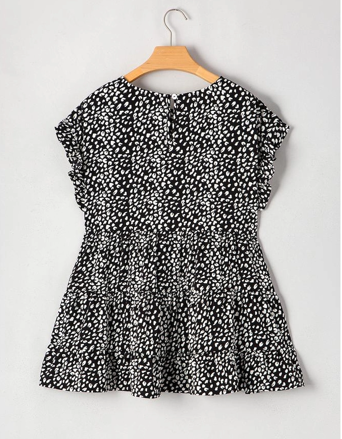 Black Leopard Print Ruffled Short Sleeve Keyhole Back Tiered Flowy Plus Size Blouse