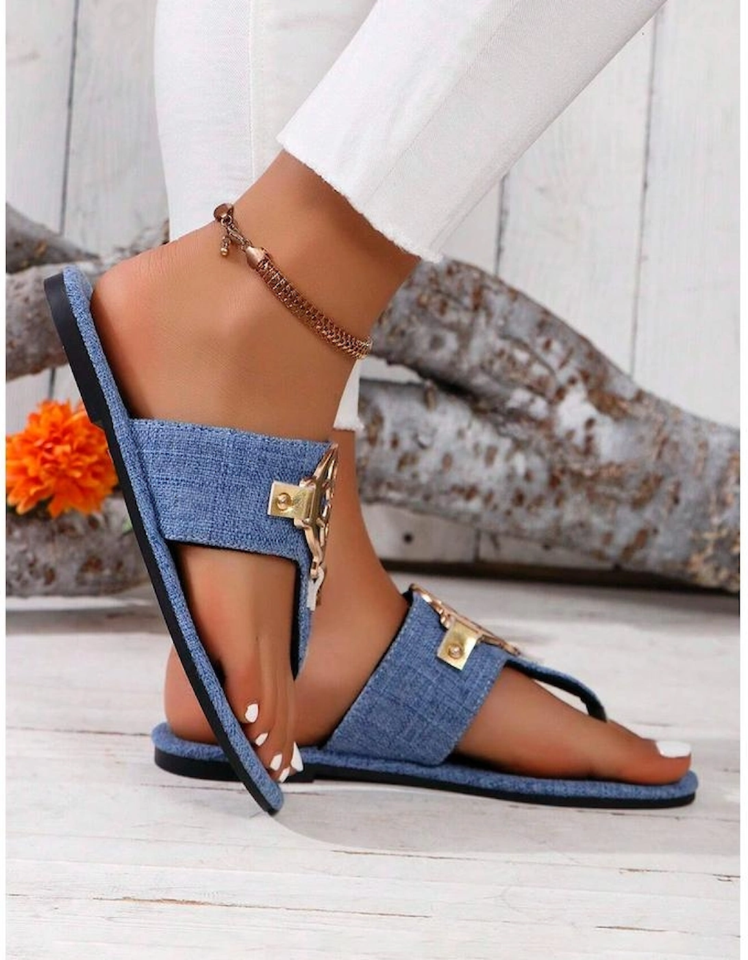 Azura Exchange Dusk Blue Metal Decor Leather Thong Slippers