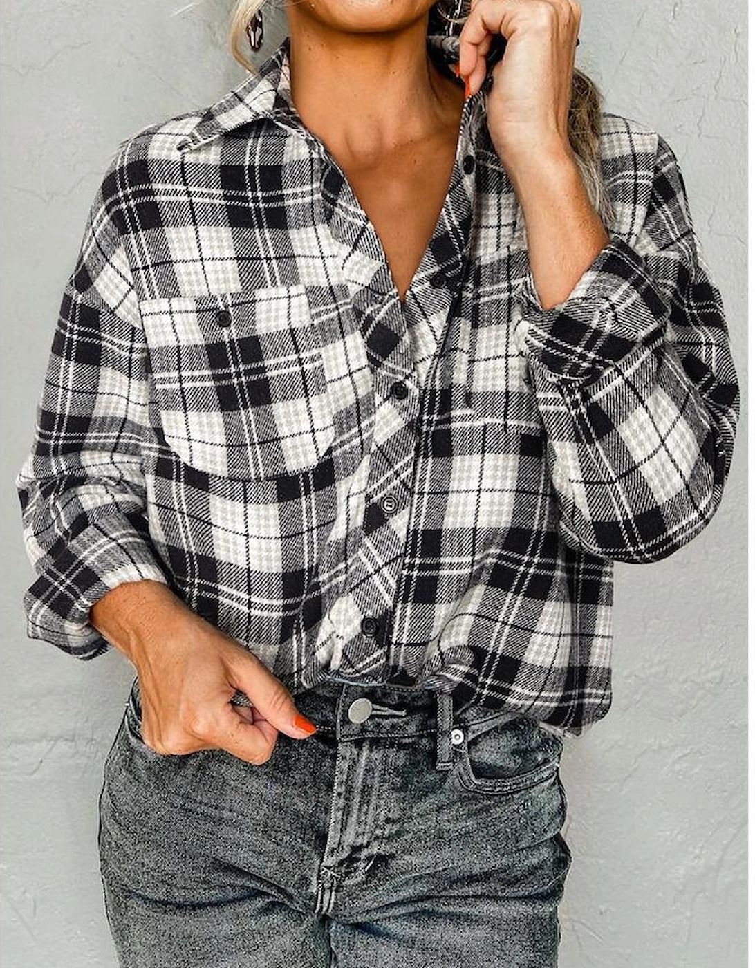 Black Plaid Print Chest Pockets Buttoned Shirt
