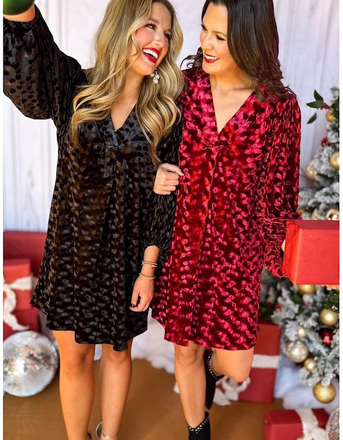 Black Textured V Neck Balloon Sleeve Velvet Mini Dress