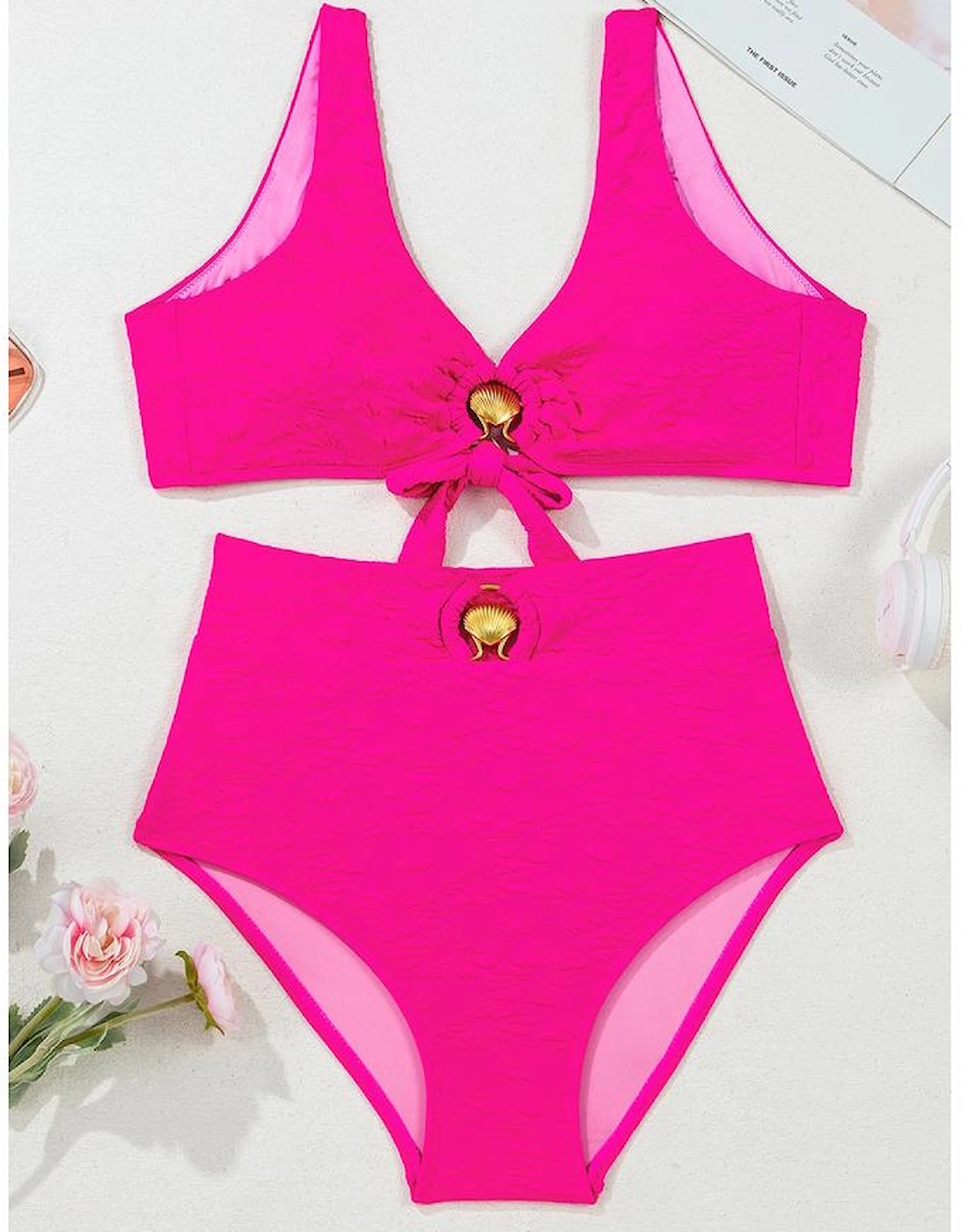 Rose Red Gold Shell Decor Wire-free Knotted 2pcs Bikini Swimsuit