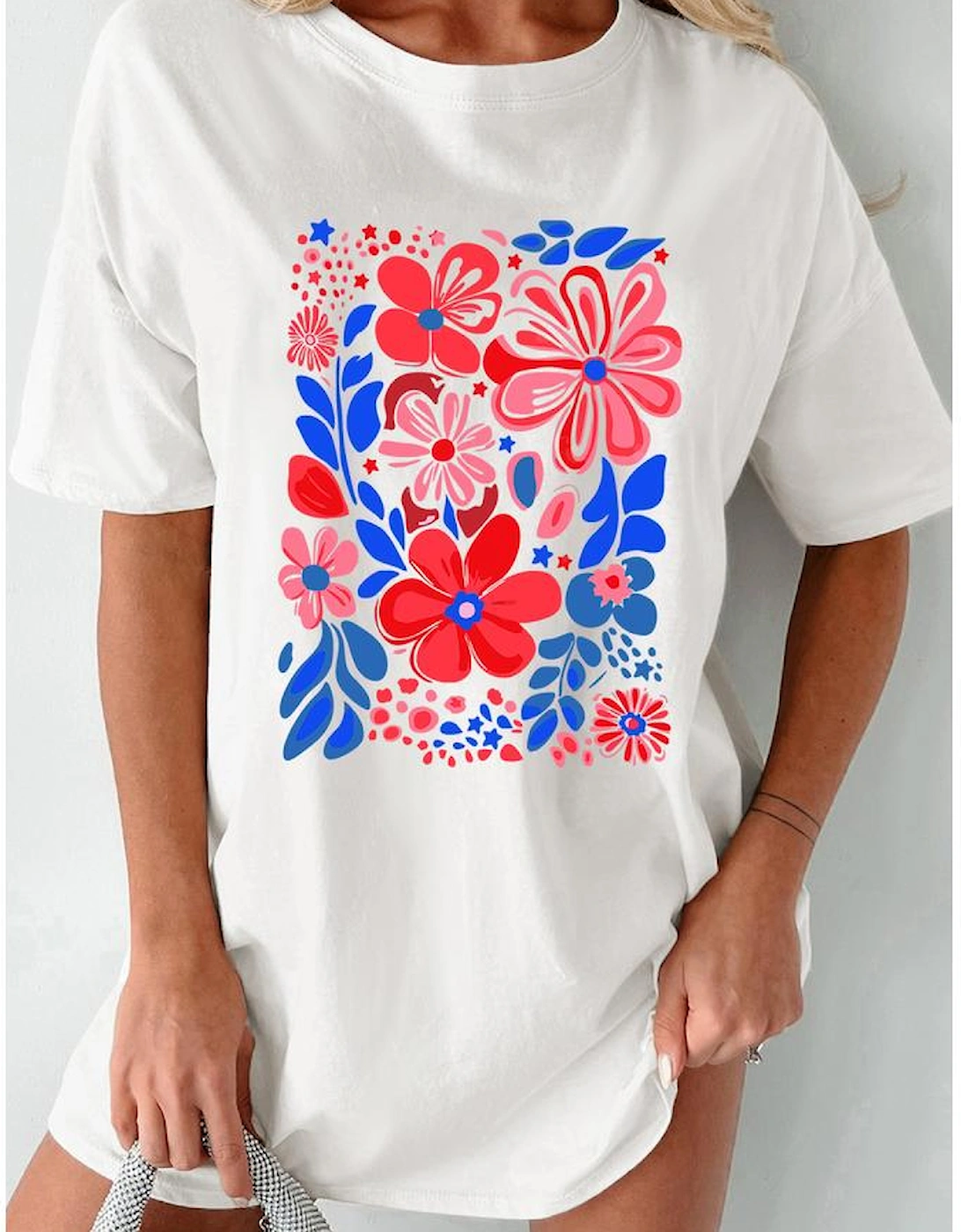 White Floral Print Half Sleeve Round Neck Oversized Tee