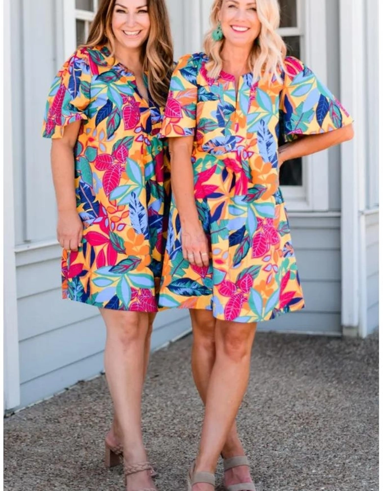 Multicolour Plus Size Leafy Print Split Neck Short Sleeve Shift Dress