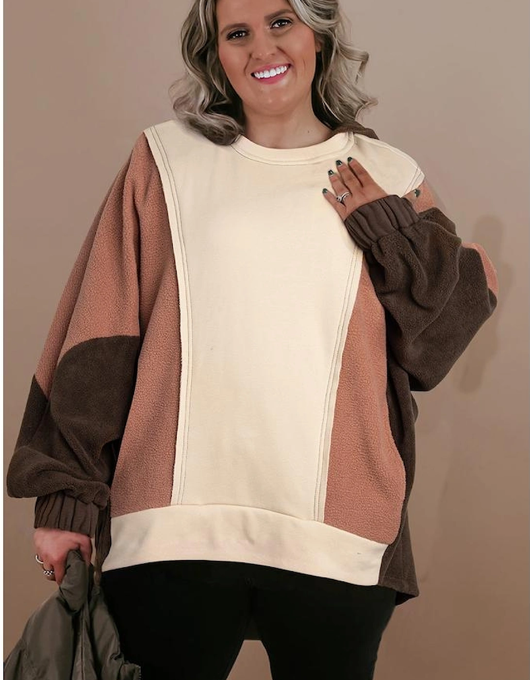 Brown Exposed Seam Colorblock Plus Size Hoodie