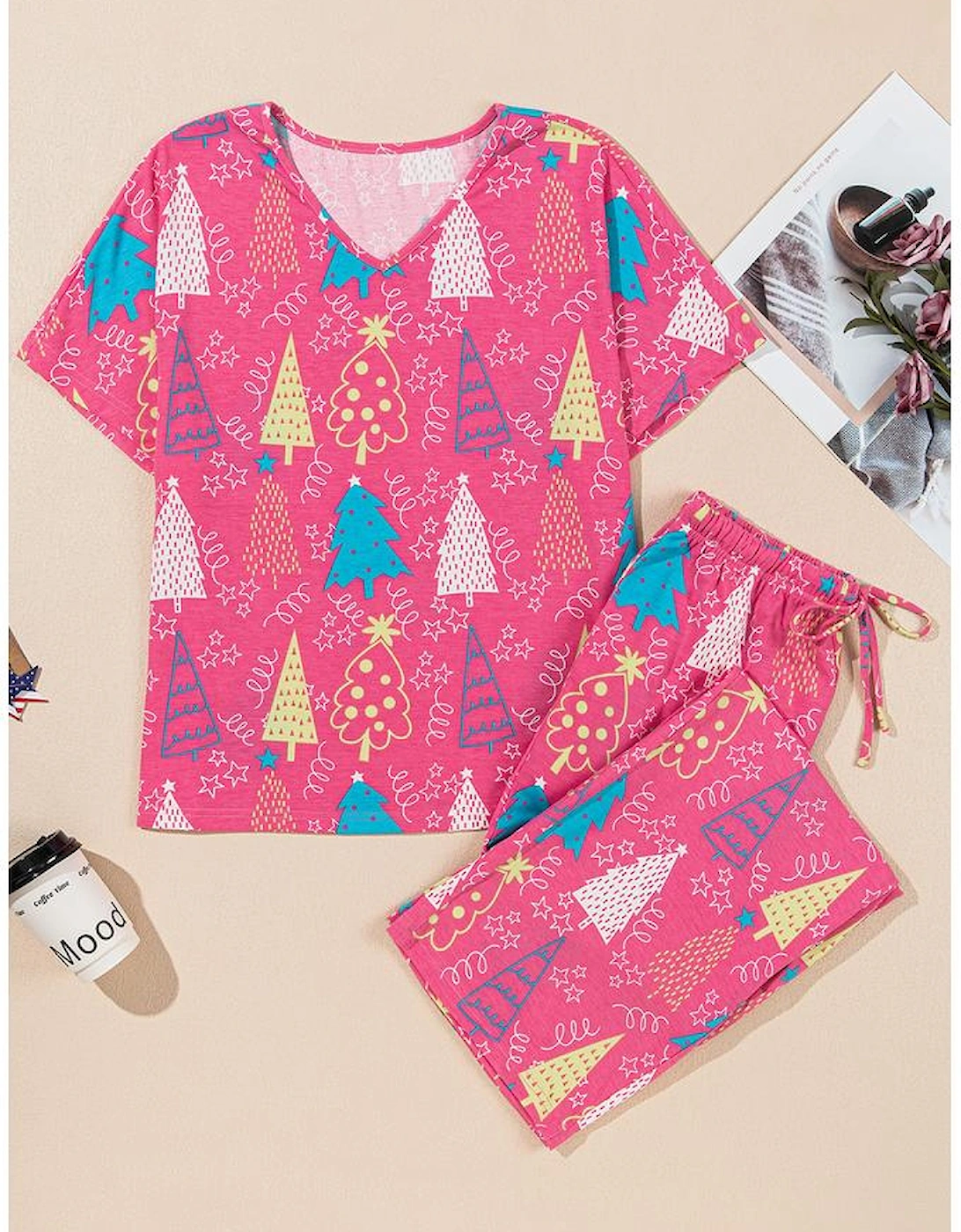 Rose Christmas Tree Print V Neck Tee and Pants Lounge Set