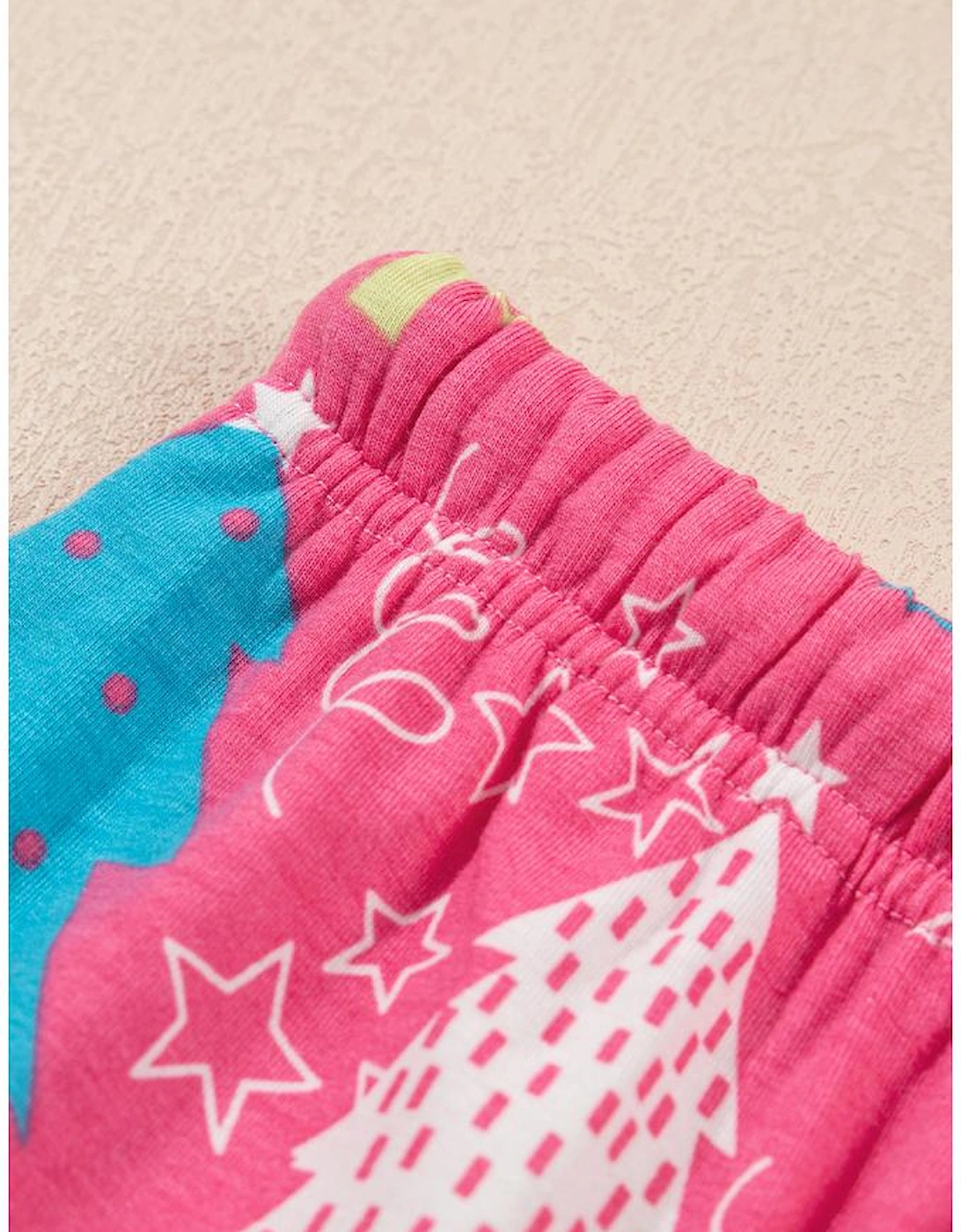 Rose Christmas Tree Print V Neck Tee and Pants Lounge Set