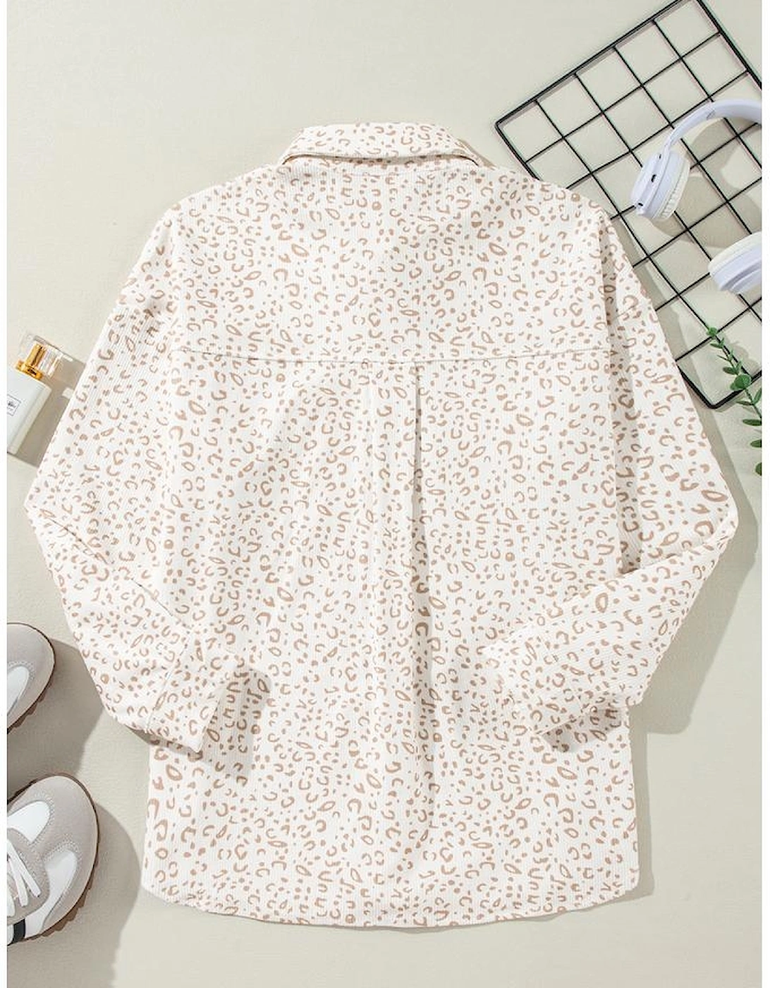 Beige Leopard Print Flap Pockets Buttoned Corduroy Shacket