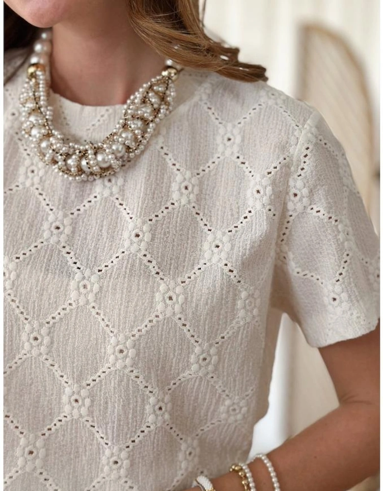 White Geometric Embroidered Slim Fit O Neck T Shirt