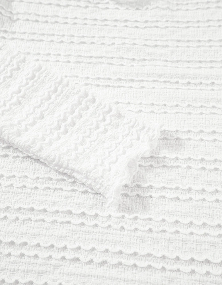 White Knit Jacquard Slim Fit Top