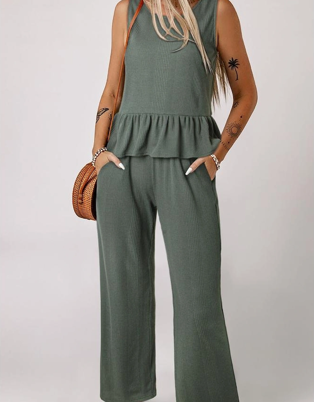 Duffel Green Solid Color Ribbed Ruffle Tank Top and Pants Set