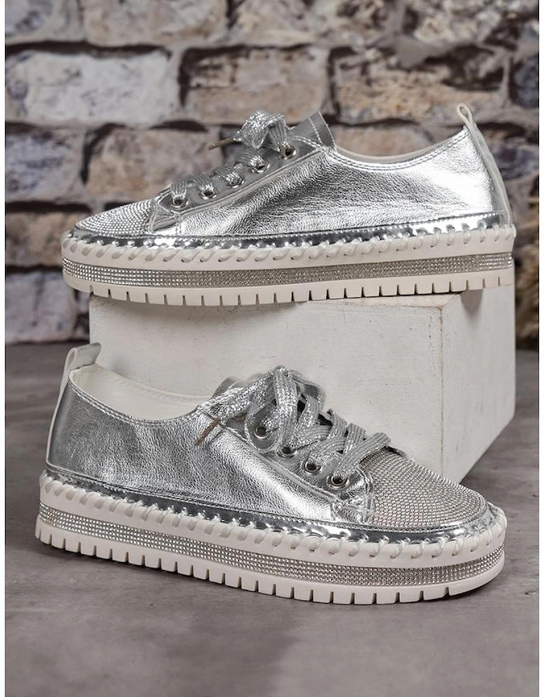 Silvery Rhinestone Metallic Sheen Lace-up Flat Shoes