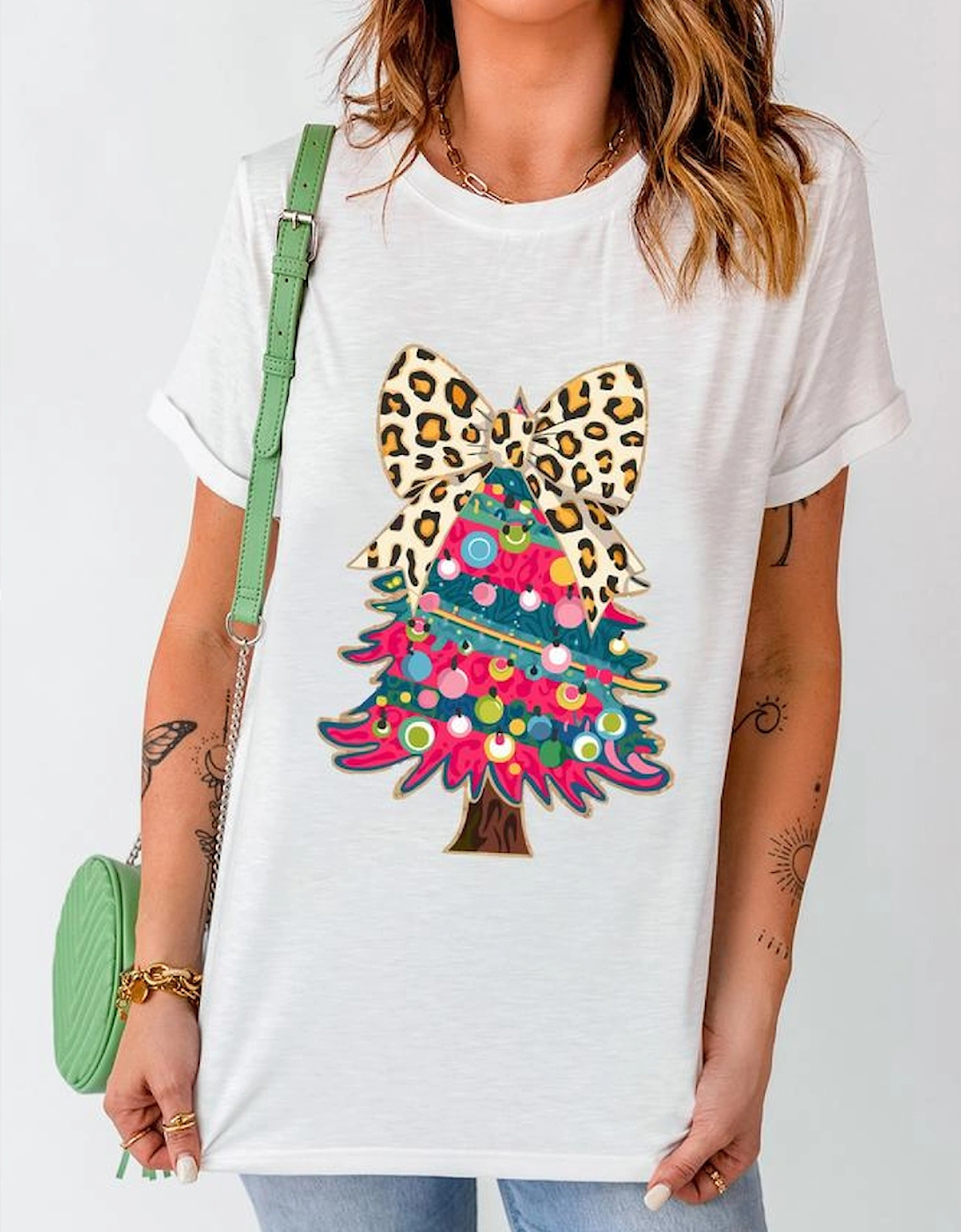White Leopard Bow Decor Christmas Tree Graphic Crew Neck Tee