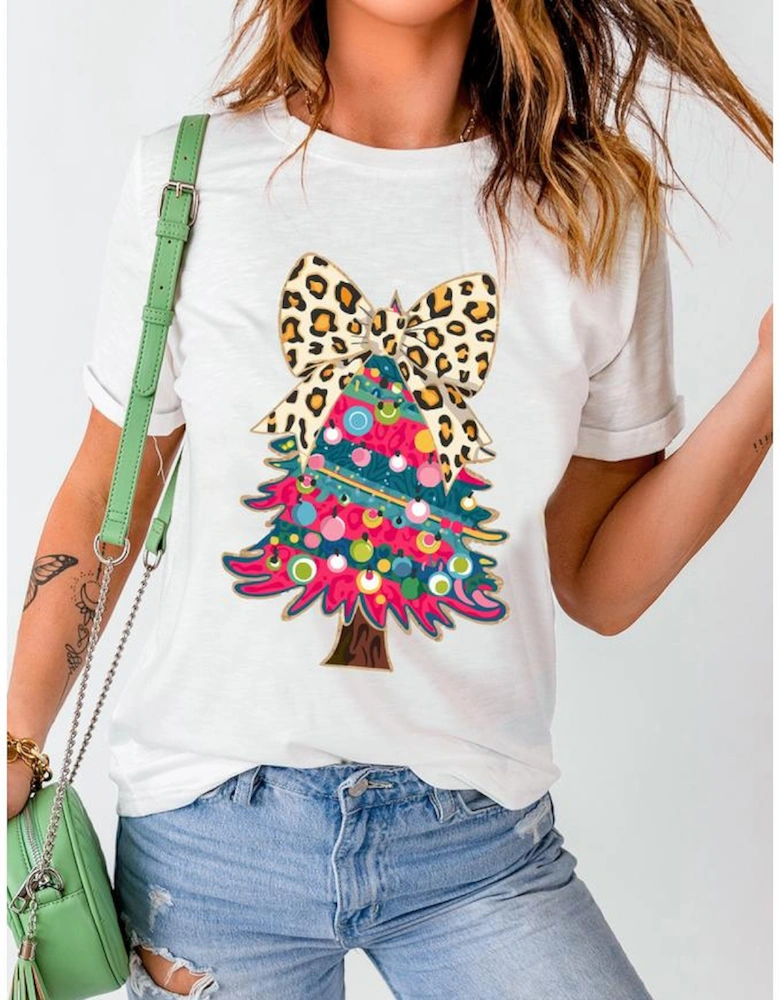 White Leopard Bow Decor Christmas Tree Graphic Crew Neck Tee