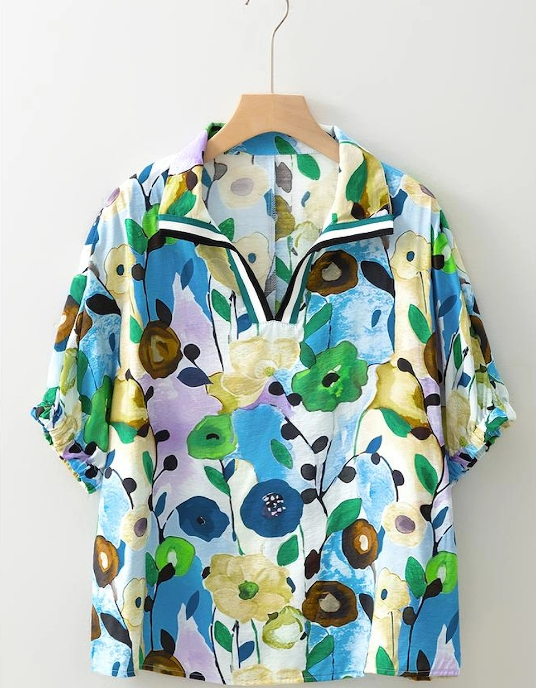 Light Blue Floral Print Slit V Neck Short Sleeve Blouse