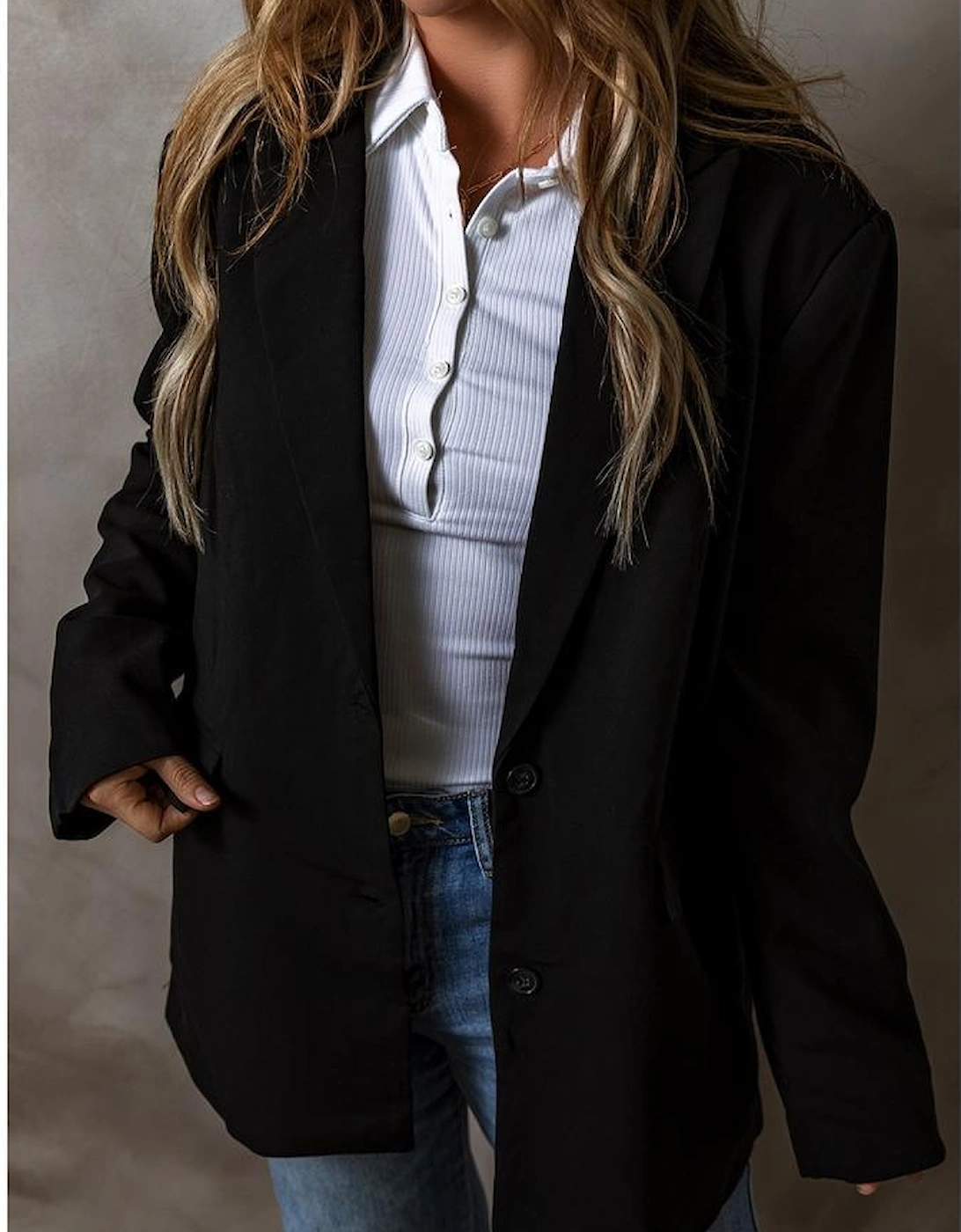 Black Lapel Flap Pocket Buttoned Blazer