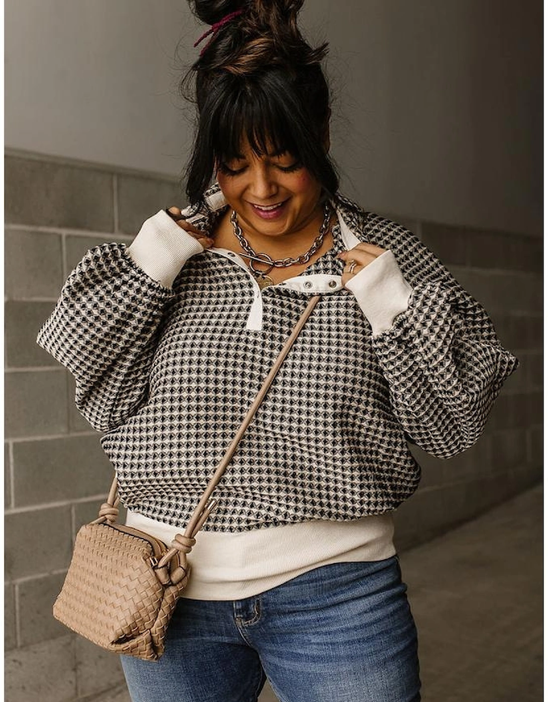 Black Plus Size Two Tone Contrast Collared Pullover Sweatshirt