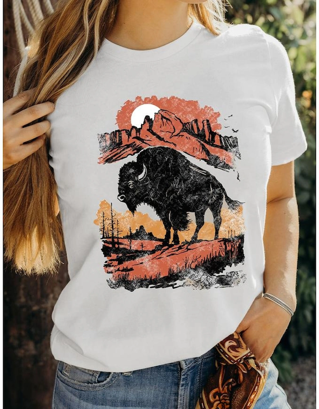 White Western Buffalo On Plains Graphic Crew Neck Tee