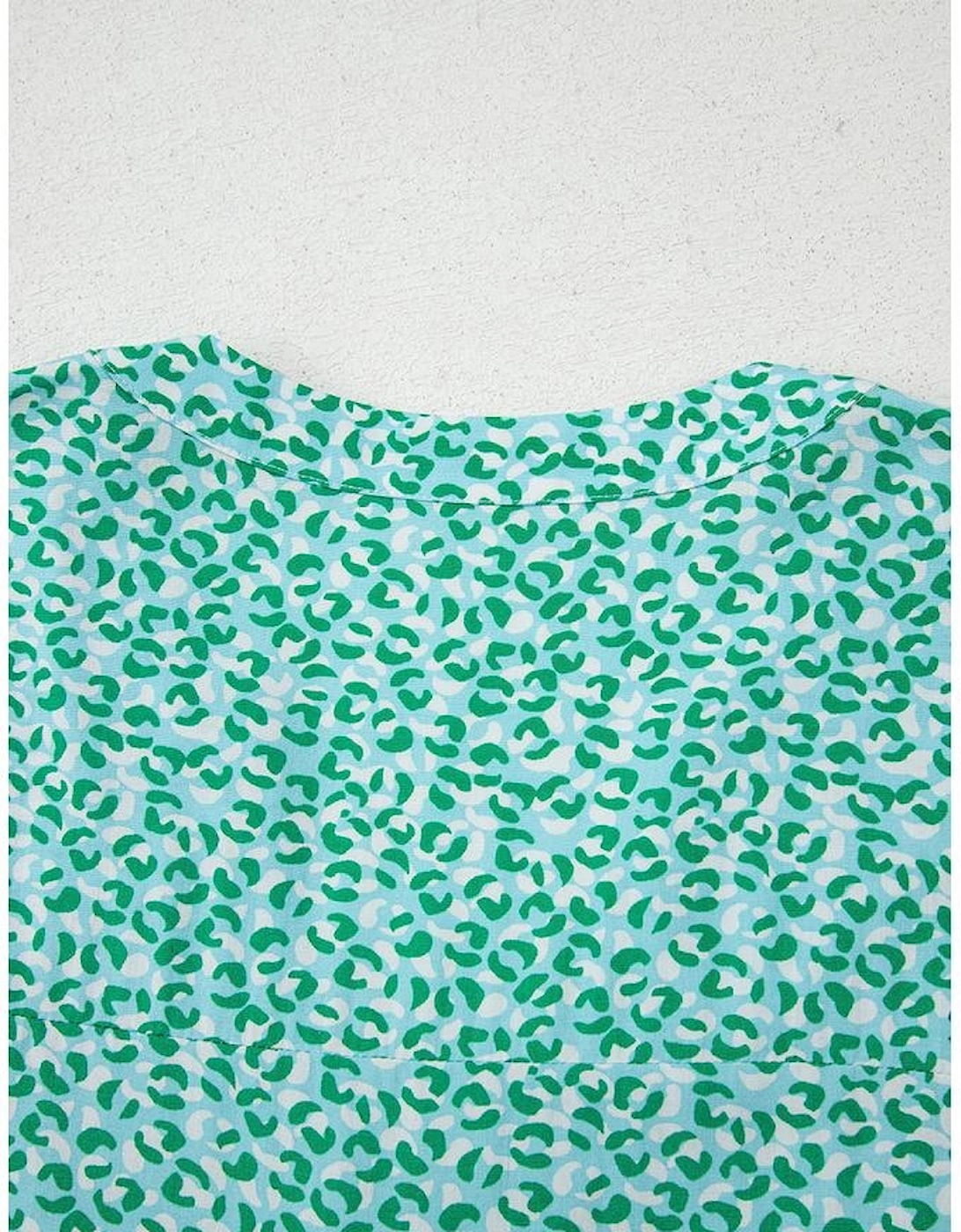 Green Notched V Neck Leopard Ruffle Short Sleeve Blouse