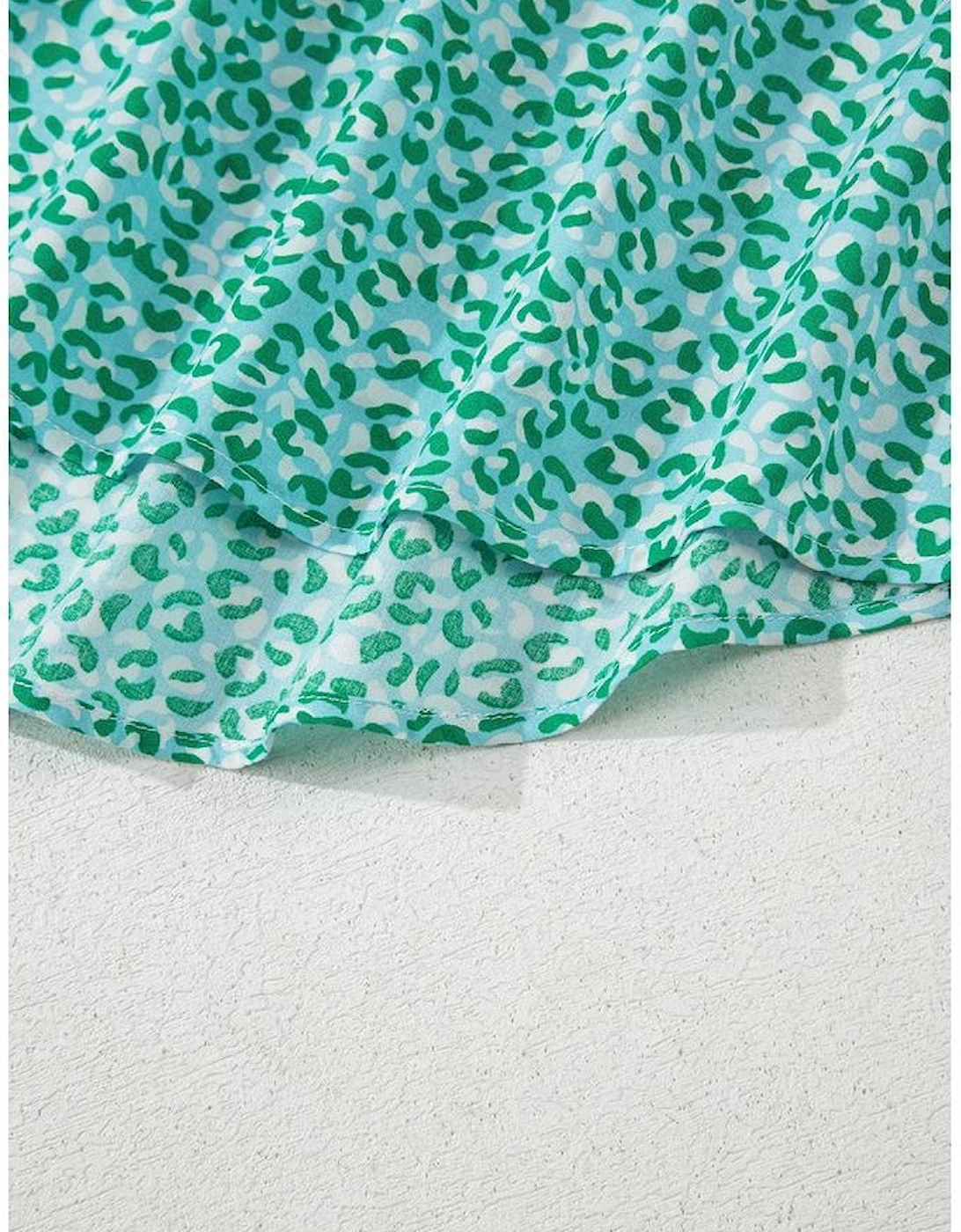 Green Notched V Neck Leopard Ruffle Short Sleeve Blouse