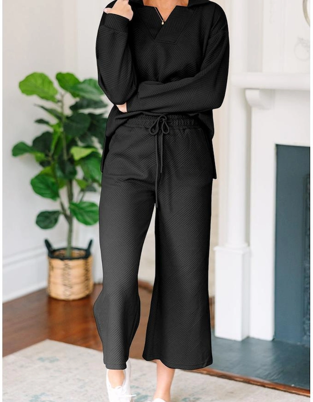 Black Solid Textured Collared V Neck Top and Wide Leg Pants Set