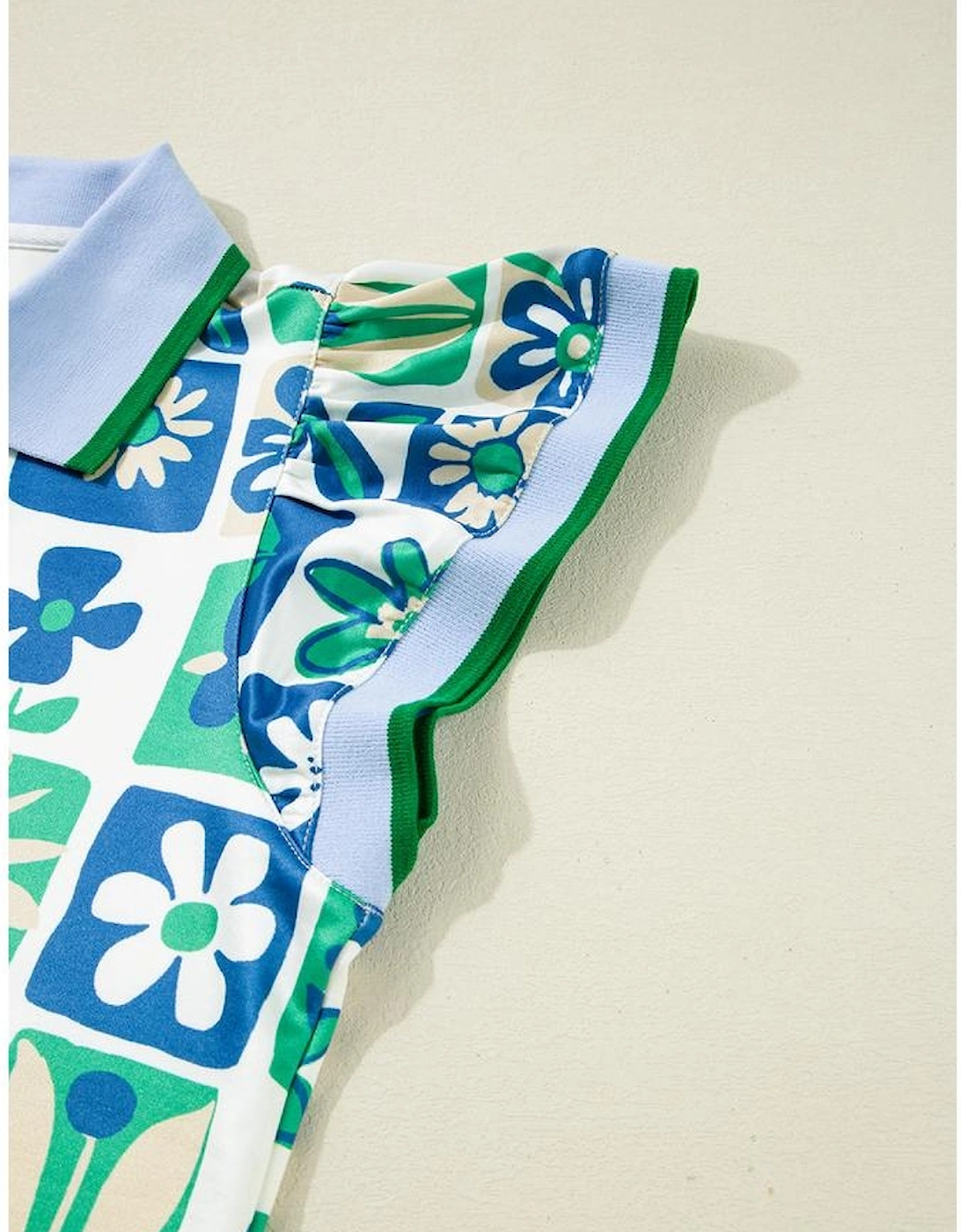 Green Floral Plaid Colorblock Trim Collar Flutter Sleeve Blouse