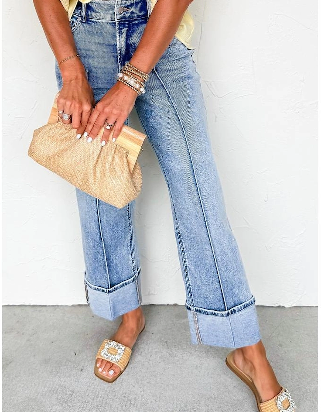 Myosotis Center Seam Cuffed Hem Straight High Waist Jeans