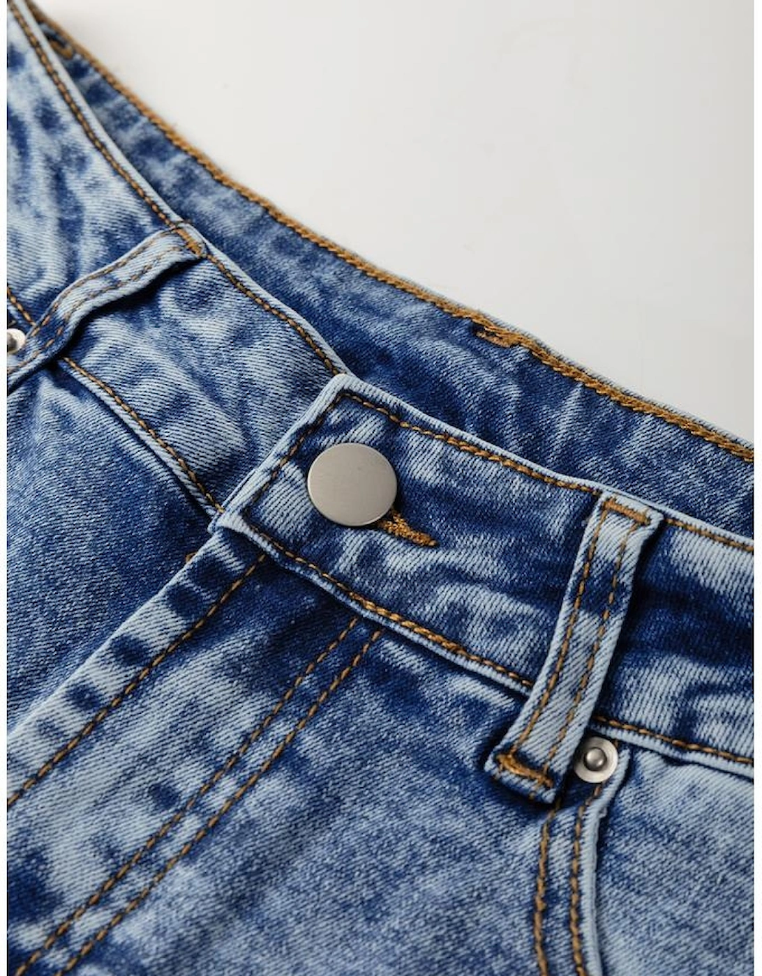 Myosotis Center Seam Cuffed Hem Straight High Waist Jeans