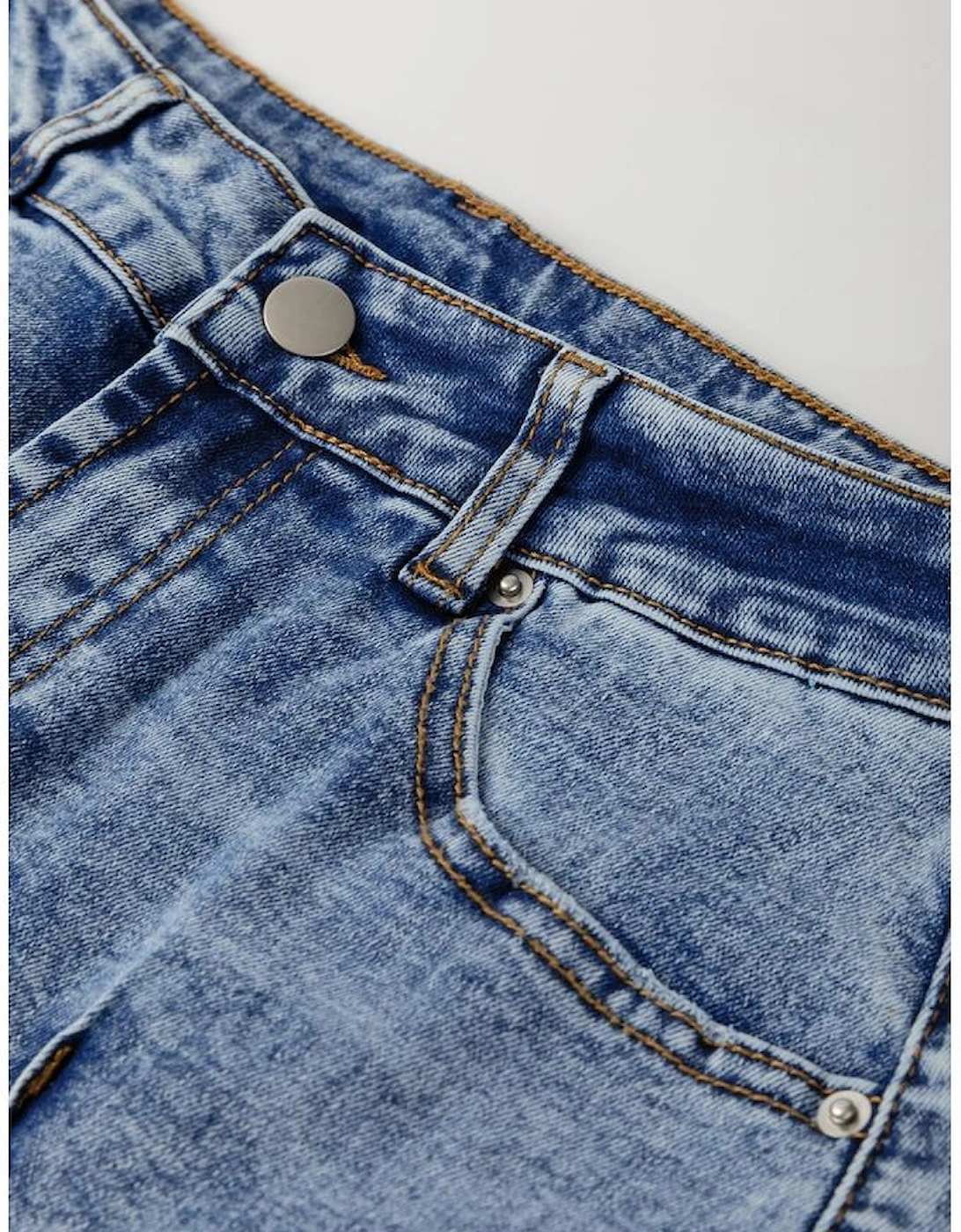 Myosotis Center Seam Cuffed Hem Straight High Waist Jeans