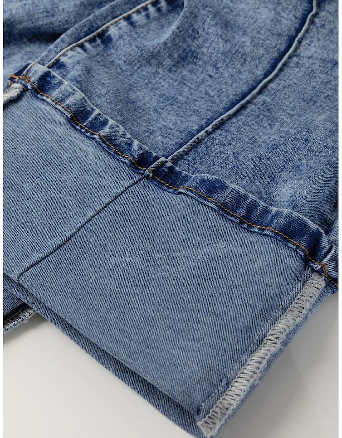 Myosotis Center Seam Cuffed Hem Straight High Waist Jeans