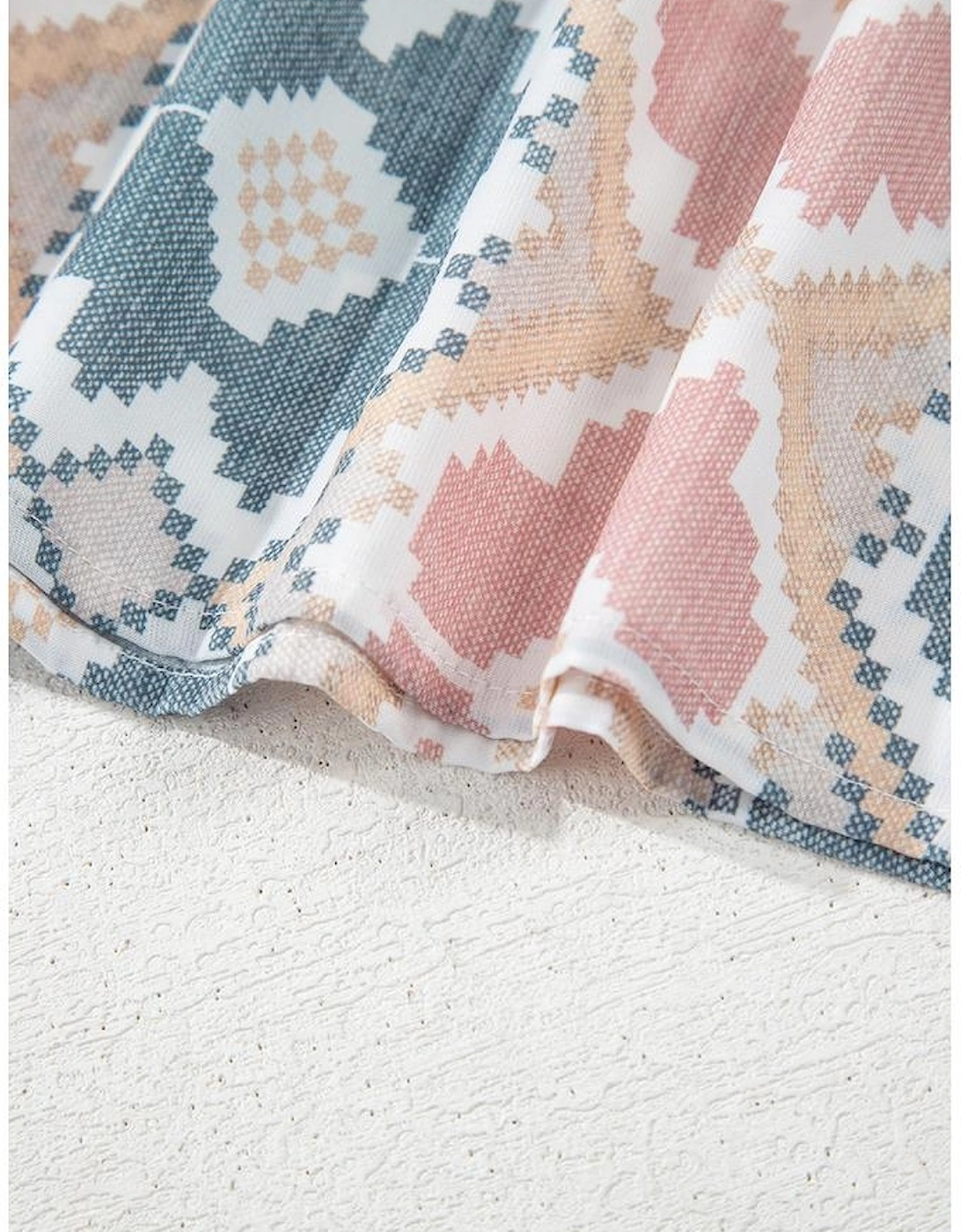 Khaki Geometric Print Tassel Tie Split Neck Balloon Sleeve Blouse