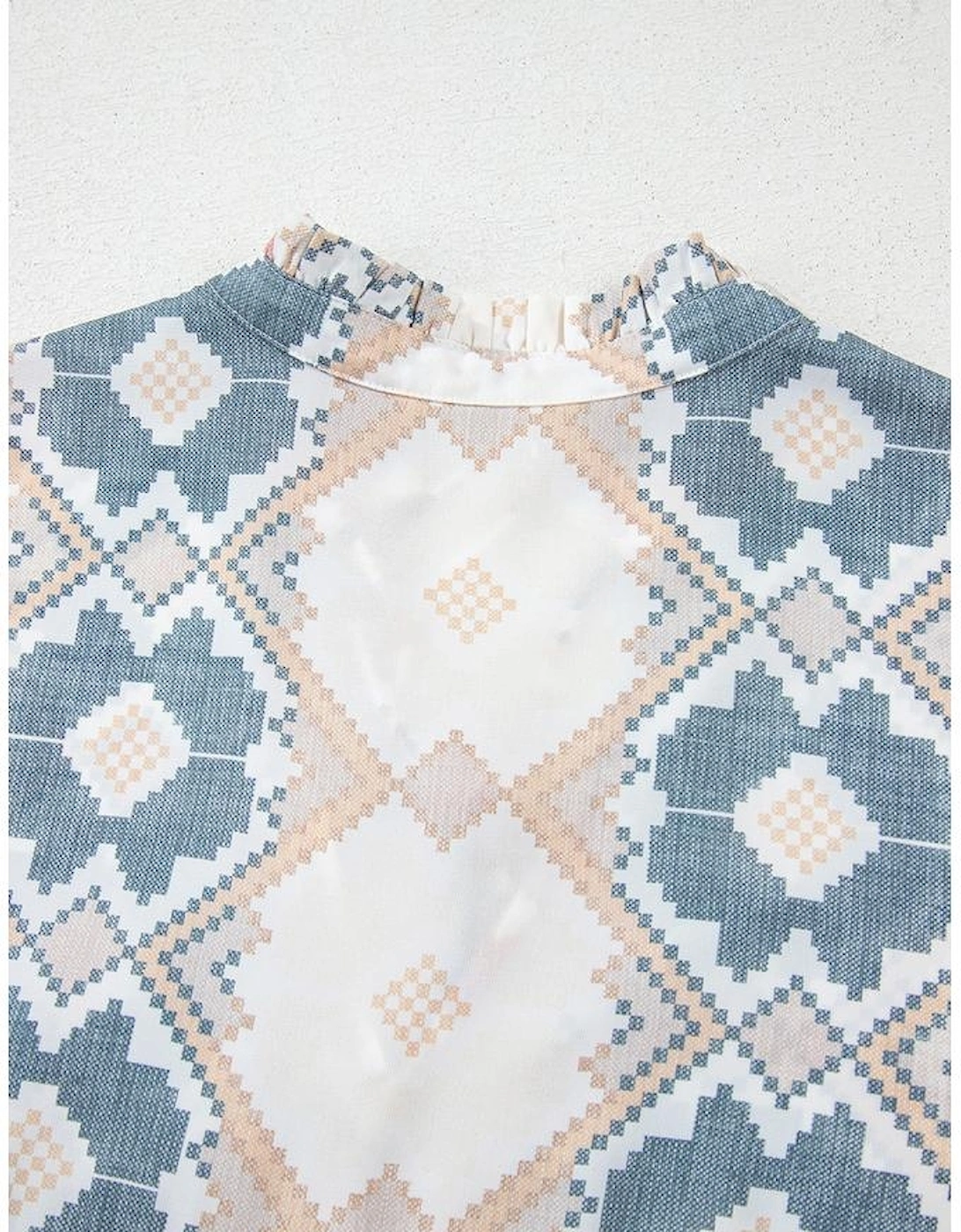 Khaki Geometric Print Tassel Tie Split Neck Balloon Sleeve Blouse