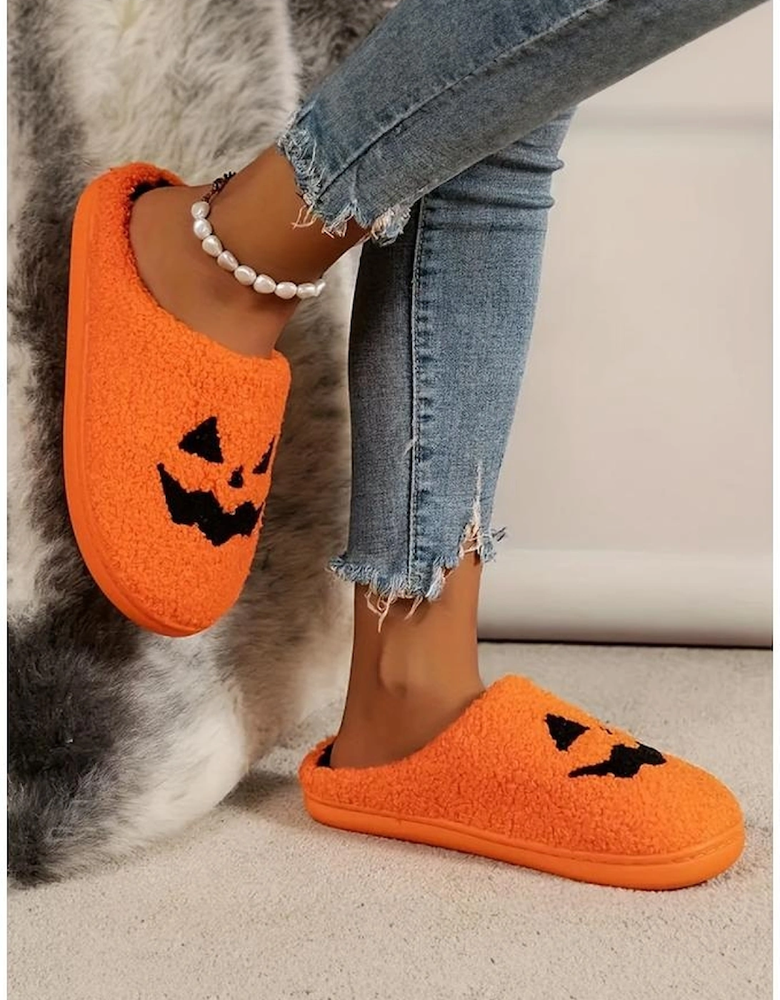 Orange Halloween Pumpkin Face Graphic Plush Slippers