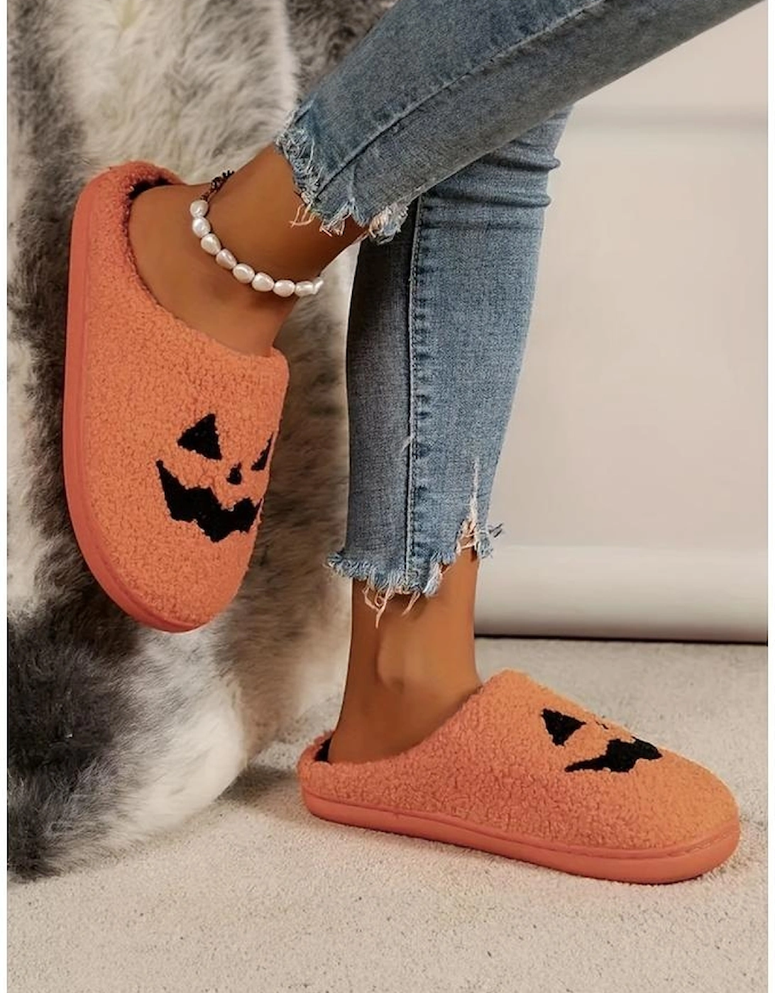 Orange Halloween Pumpkin Face Graphic Plush Slippers