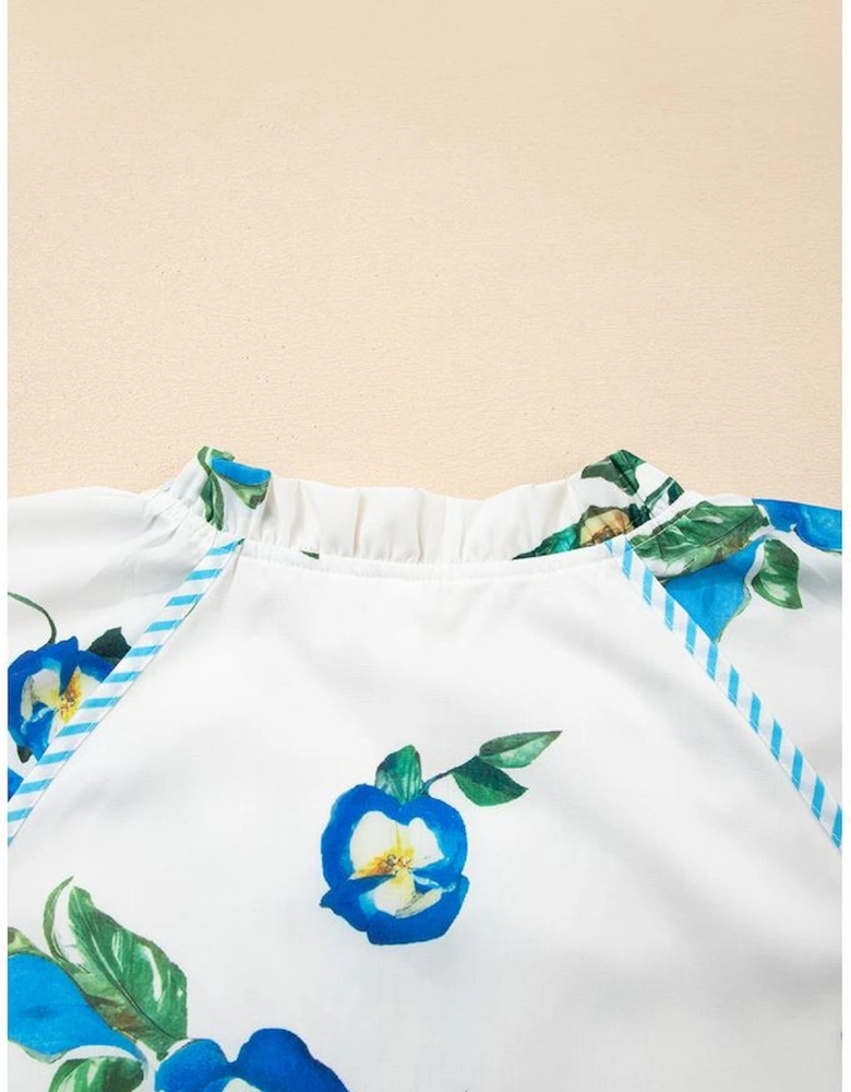 White Plus Size Floral Short Puff Sleeve Contrast Tie V Neck Dress