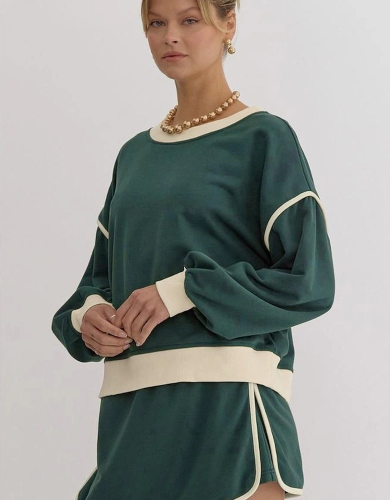 Evergreen Color Contrast Loose Pullover and Lace-up Waist Skort Set