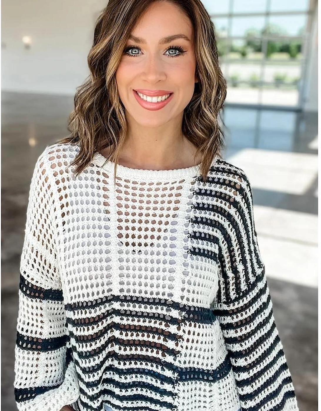 White Stripe Contrast Striped Crochet Puff Sleeve Sweater