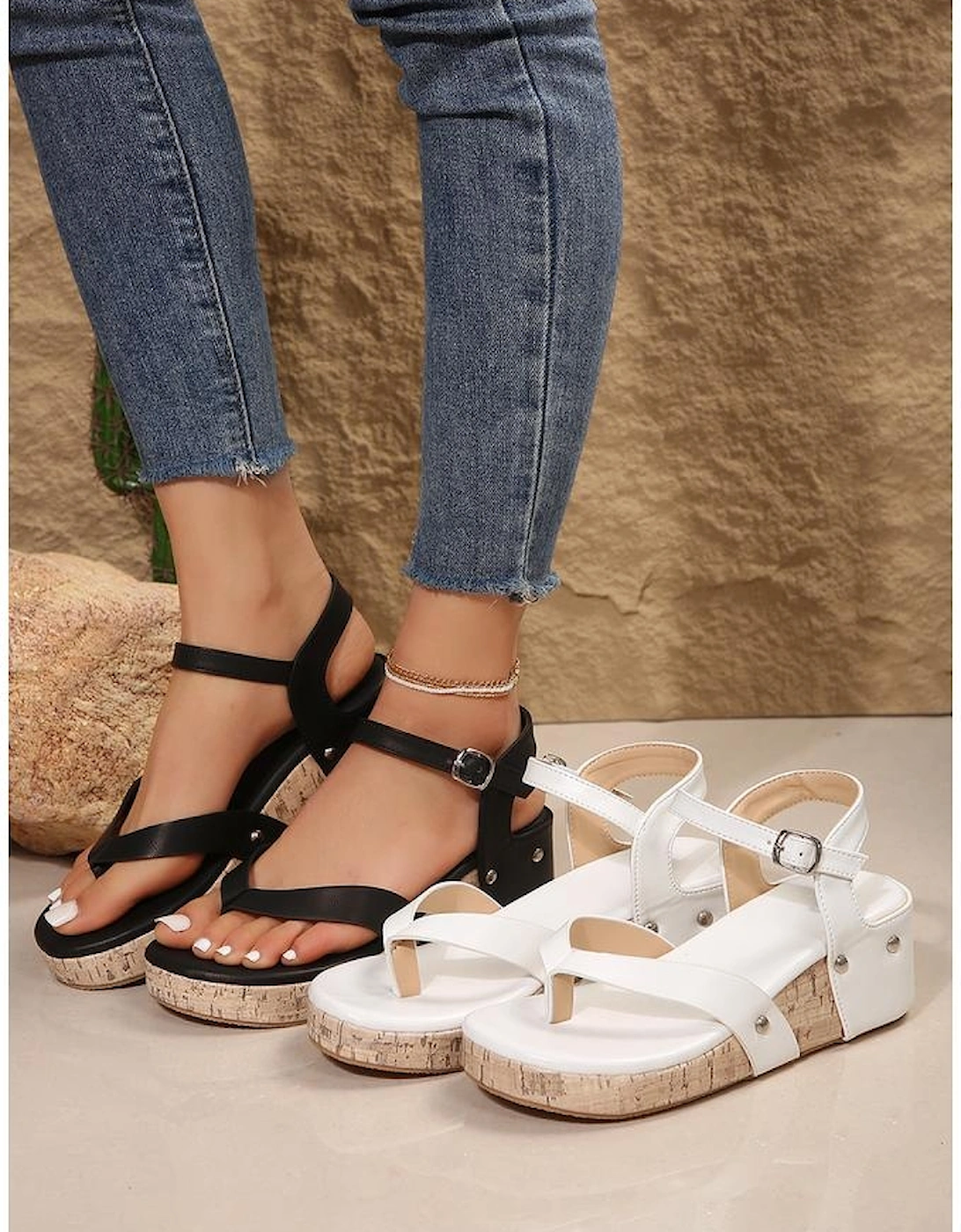 Black Flip-flops Design Faux Leather Wedge Sandals