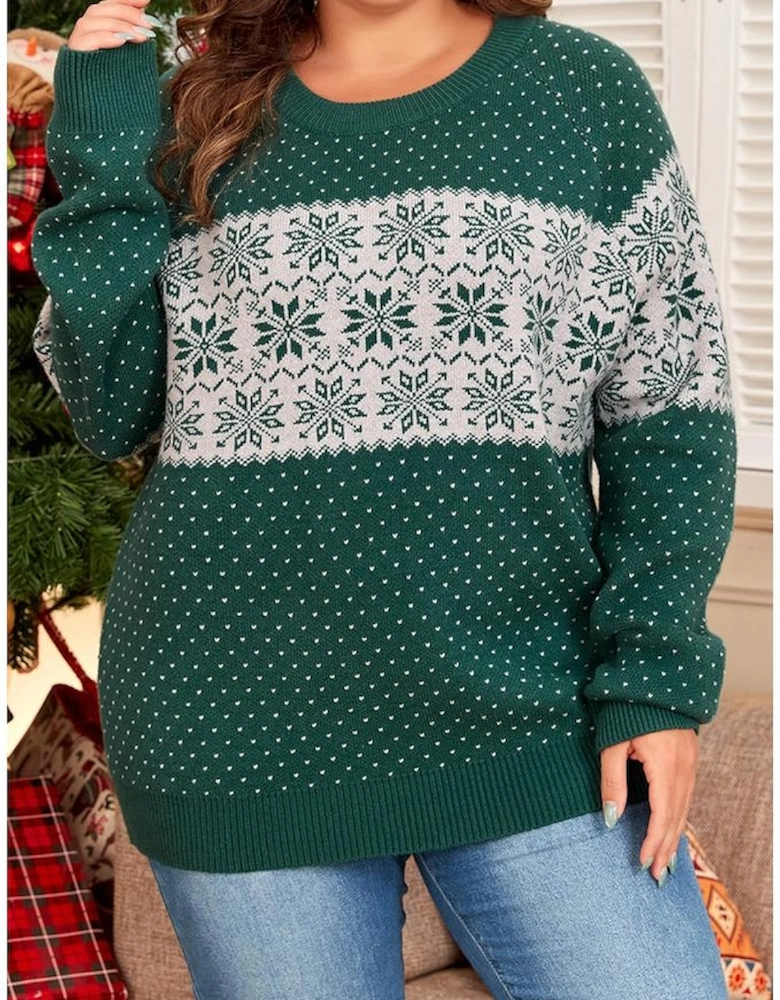 Green Christmas Snowflake Pattern Drop Shoulder Plus Size Sweater