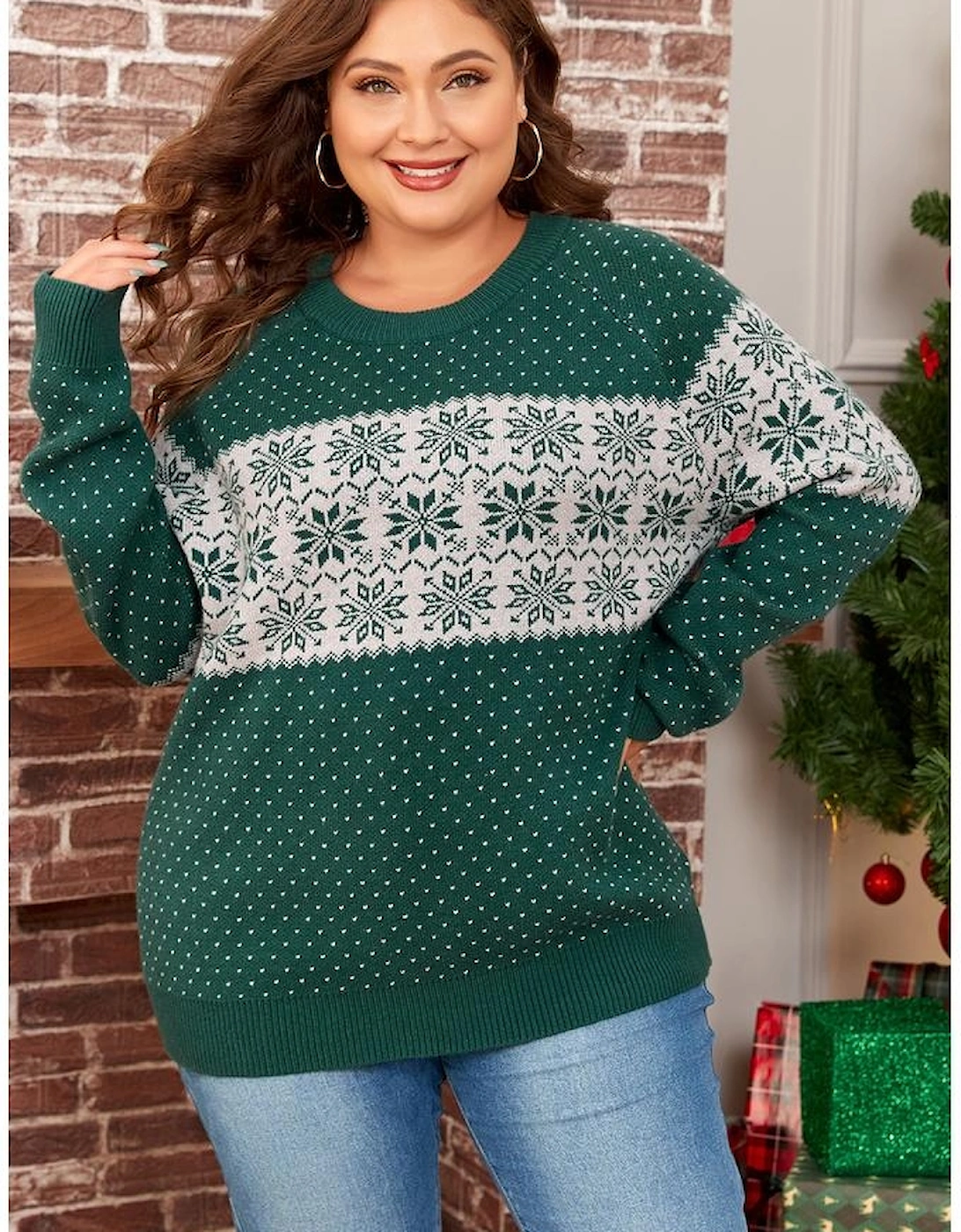 Green Christmas Snowflake Pattern Drop Shoulder Plus Size Sweater