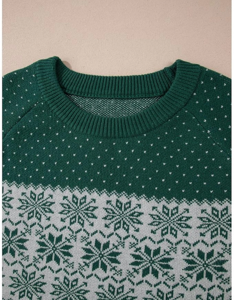 Green Christmas Snowflake Pattern Drop Shoulder Plus Size Sweater