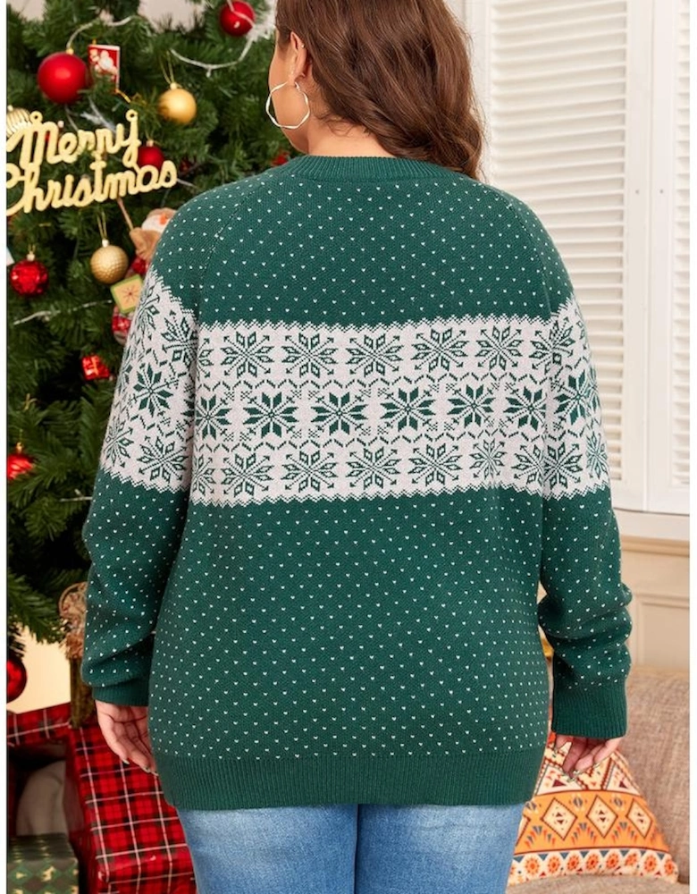 Green Christmas Snowflake Pattern Drop Shoulder Plus Size Sweater