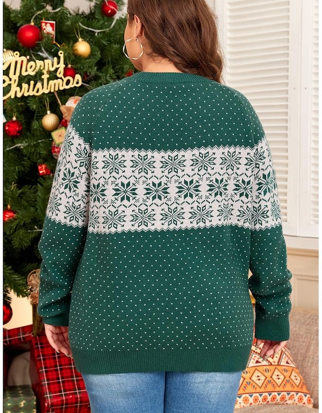 Green Christmas Snowflake Pattern Drop Shoulder Plus Size Sweater