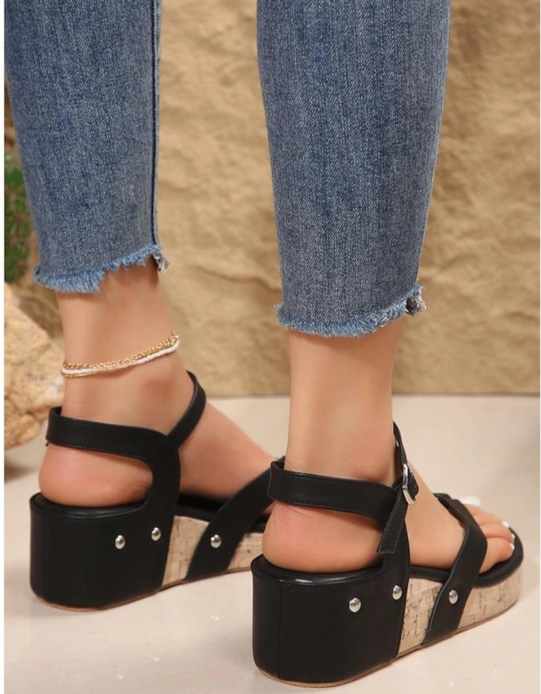 Black Flip-flops Design Faux Leather Wedge Sandals