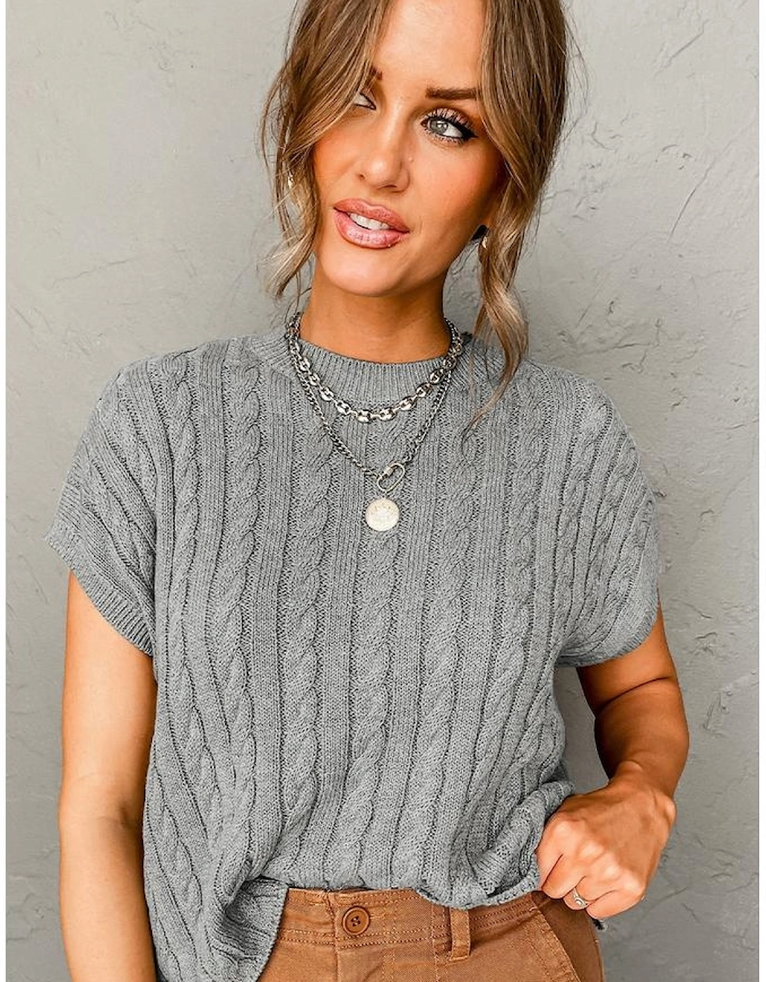 Gray Crew Neck Cable Knit Short Sleeve Sweater
